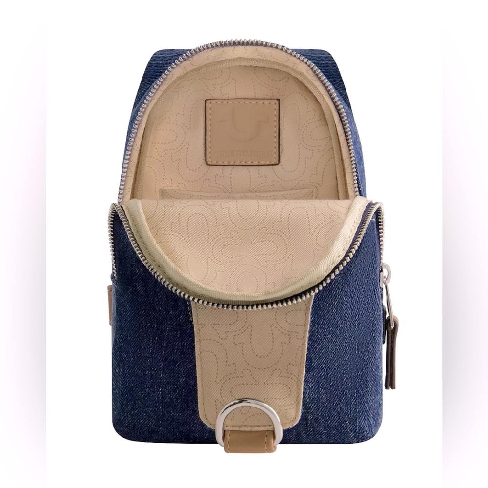 NWT! TRUE RELIGION DENIM SLING BAG! PERFECT FOR HANDS FREE ACTIVITIES! 5 ⭐️… - Picture 4 of 8